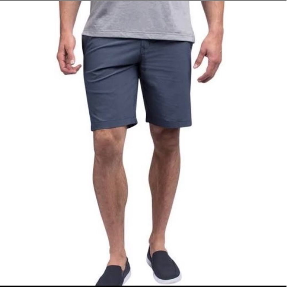 Travis Mathew Blue pinstriped GOLF Short s…